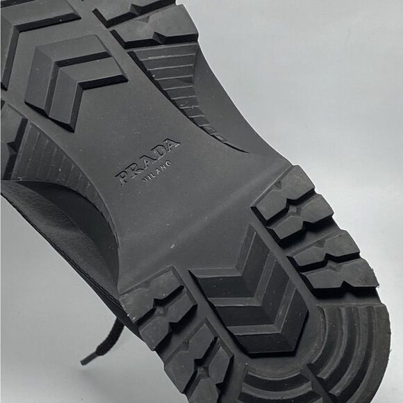 Prada Brixxen 38 Shearling-Lined Leather & Nylon Hiking Boots size 37.5 - Picture 13 of 13